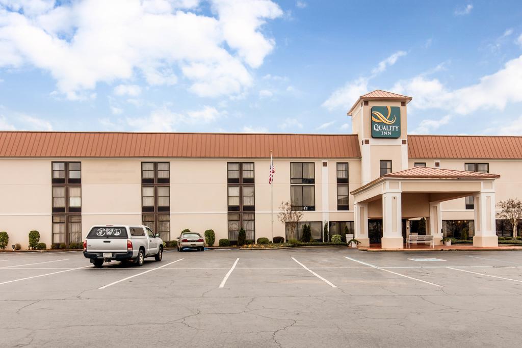 Quality Inn Valley - West Point Екстер'єр фото