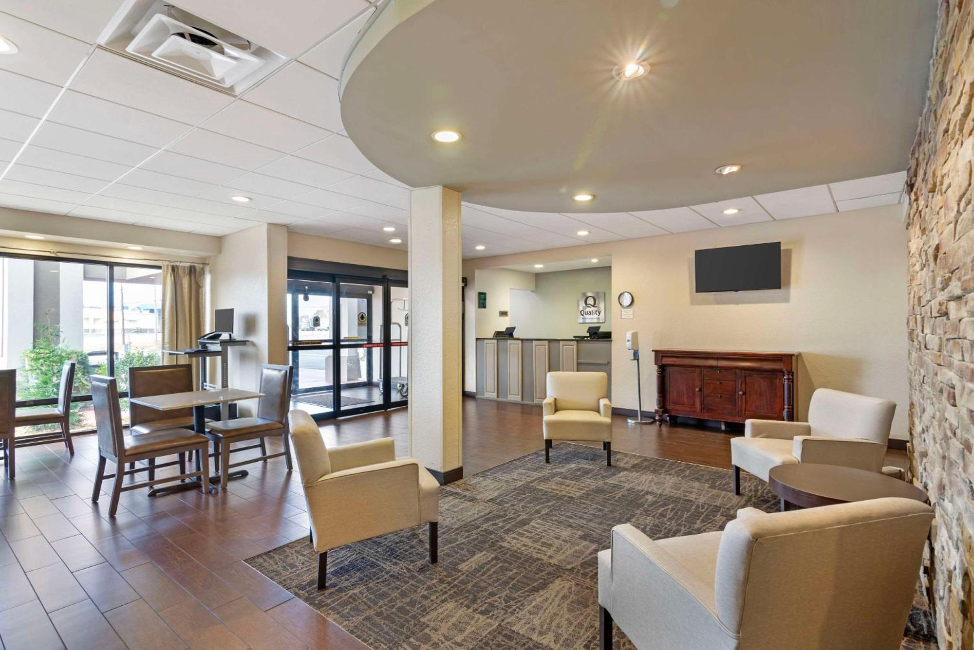 Quality Inn Valley - West Point Екстер'єр фото