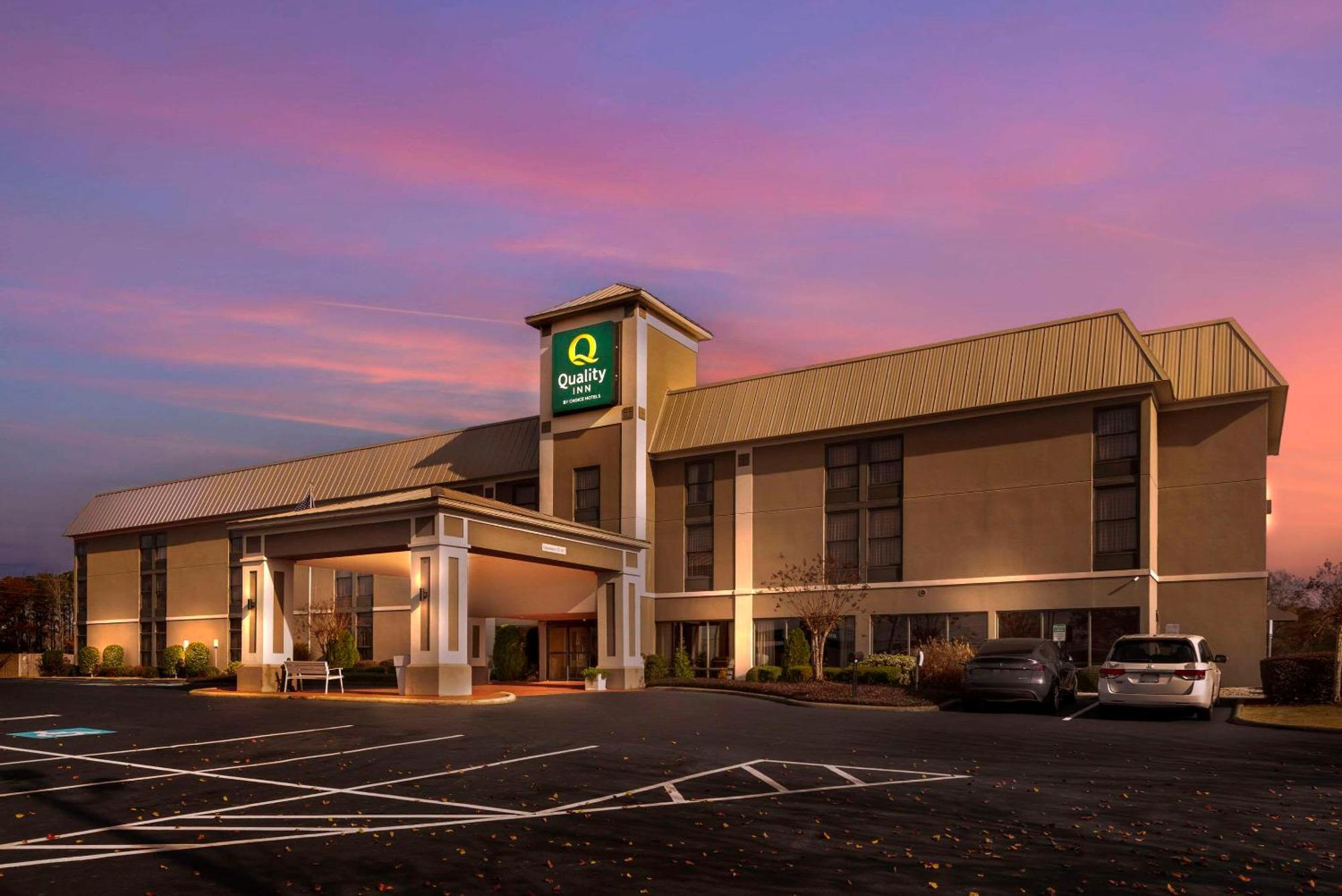 Quality Inn Valley - West Point Екстер'єр фото